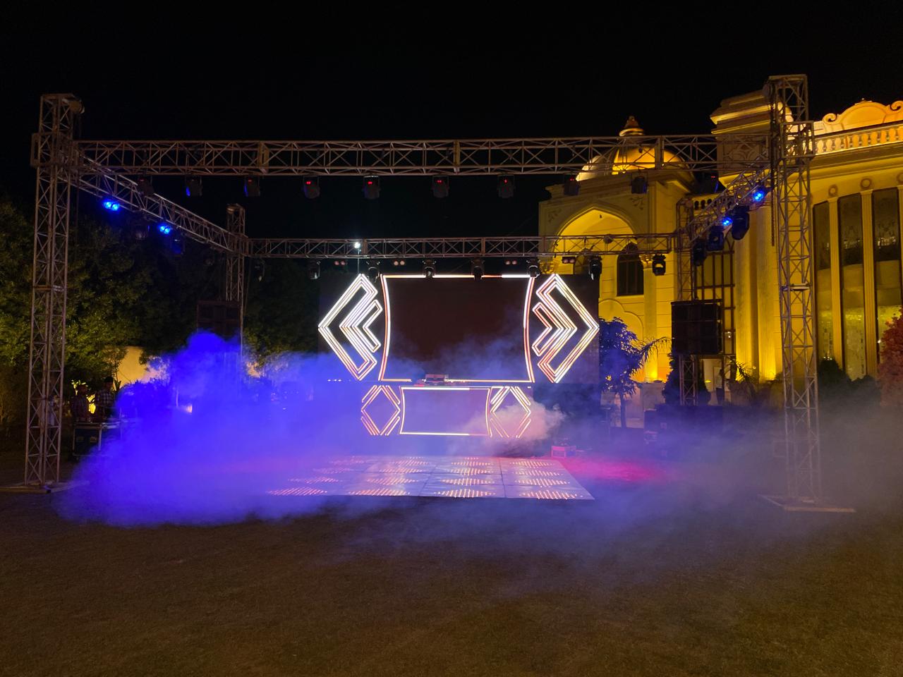 The golden crown dj night