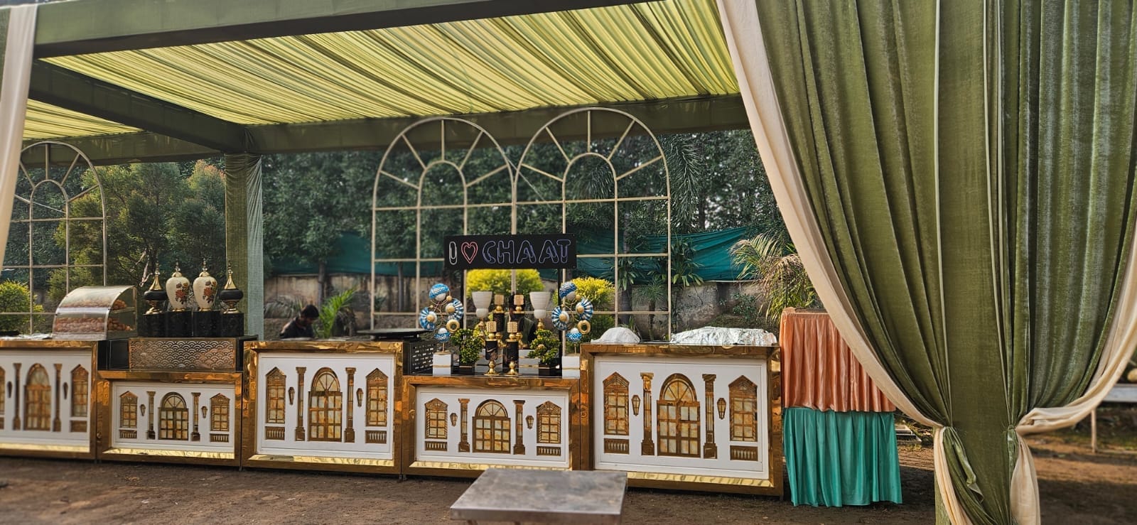 The golden crown resort catering view
